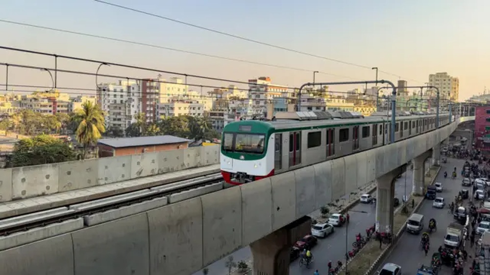 ঢাকা মেট্রোরেল সম্পর্কে বিস্তারিত আলোচনা: সুবিধা ও চ্যালেঞ্জ